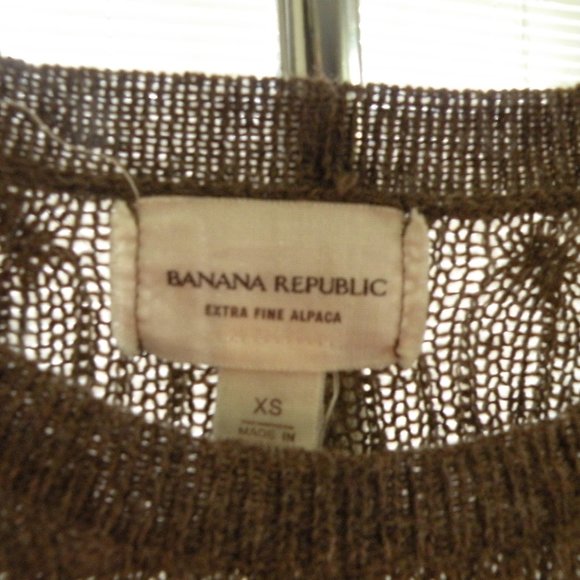 Banana Republic Sweater - Picture 3 of 8